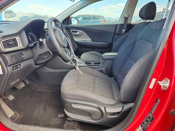 2017 KIA NIRO FE / LX / LX Tech — DENT