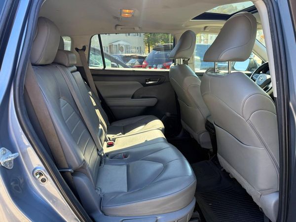 2023 TOYOTA HIGHLANDER