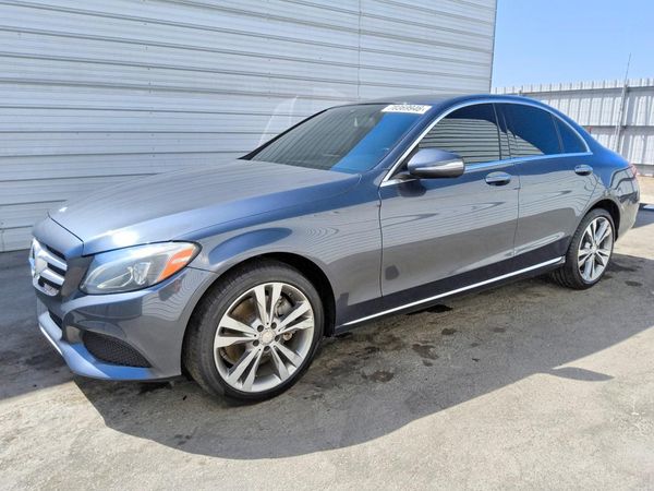 2015 MERCEDES-BENZ C-CLASS 4-MATIC — Front 3/4