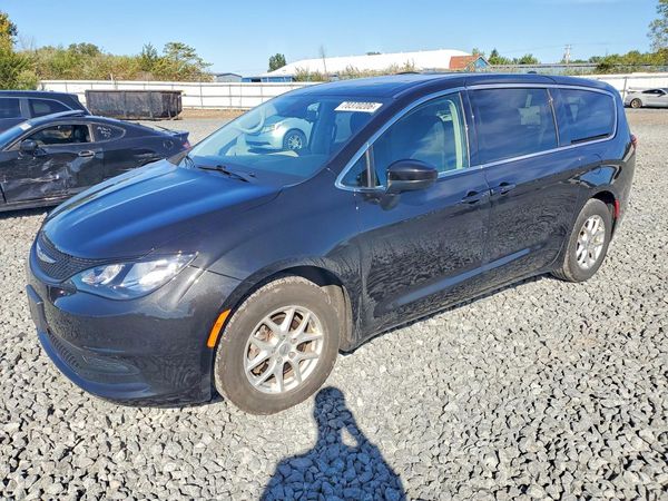 2023 CHRYSLER VOYAGER — DSFA — Front 3/4