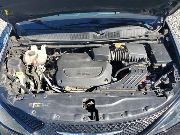 2023 CHRYSLER VOYAGER LX — Engine bay
