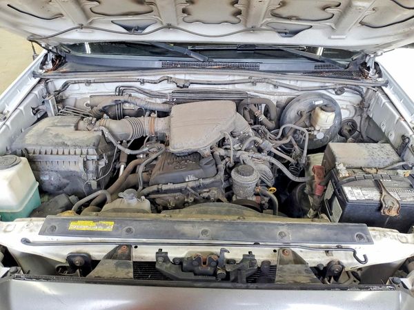 2015 TOYOTA TACOMA Delux Grade — Engine bay