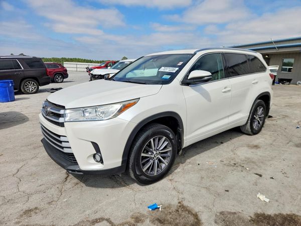 2018 TOYOTA HIGHLANDER — DSFA — Front 3/4