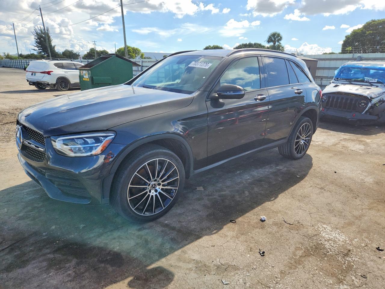 2021 MERCEDES-BENZ GLC-CLASS GLC300 — Front 3/4