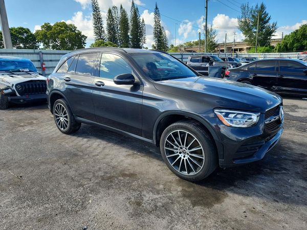 2021 MERCEDES-BENZ GLC-CLASS GLC300 — Passenger 3/4