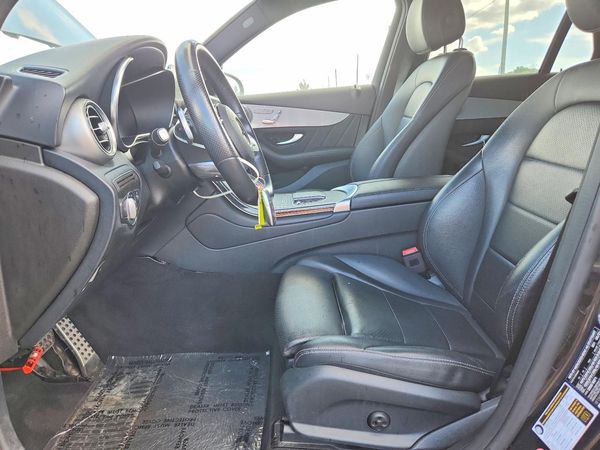 2021 MERCEDES-BENZ GLC-CLASS GLC300 — DENT