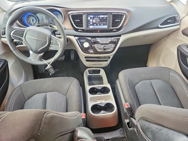 2022 CHRYSLER VOYAGER LX — CKPT