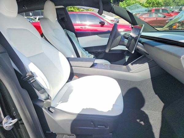 2026 TESLA MODEL Y — DENT