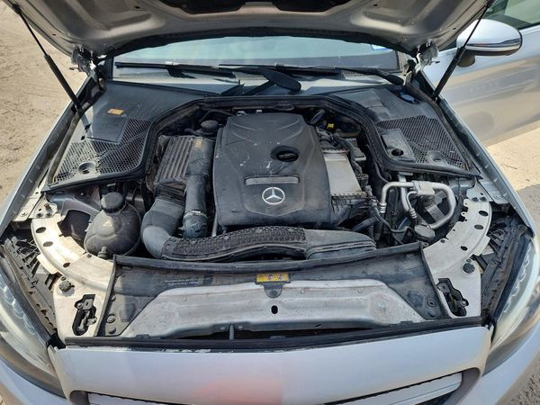 2017 MERCEDES-BENZ C C300 — Engine bay