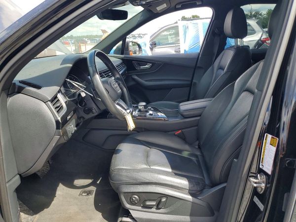 2019 AUDI Q7 — DENT