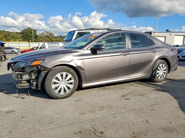 2024 TOYOTA CAMRY LE — Front 3/4