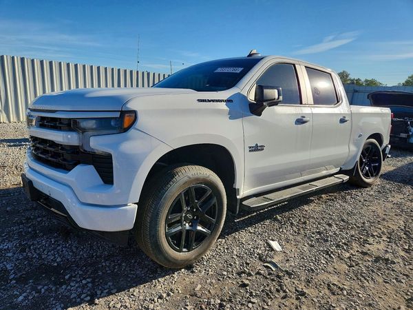 2026 CHEVROLET SILVERADO RST — Front 3/4