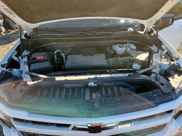 2026 CHEVROLET SILVERADO RST — Engine bay