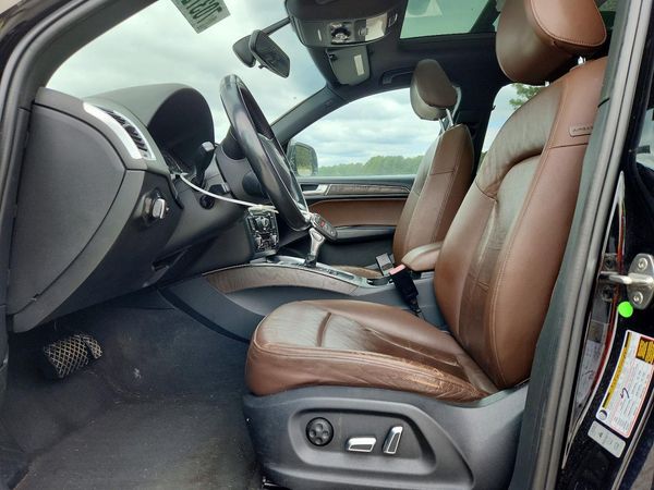 2016 AUDI Q5 — DENT
