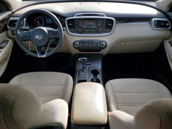 2017 KIA SORENTO L, LX — CKPT