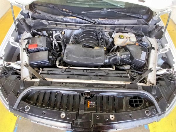 2019 CHEVROLET SILVERADO Work Truck — Engine bay