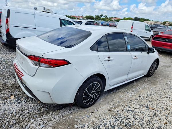 2021 TOYOTA COROLLA LE — PSRA
