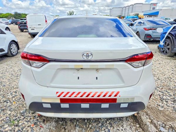 2021 TOYOTA COROLLA LE — DIRR