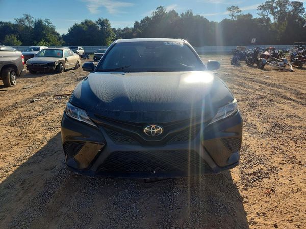 2020 TOYOTA CAMRY SE — DIRF