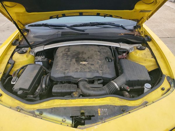 2015 CHEVROLET CAMARO 1LT — Engine bay