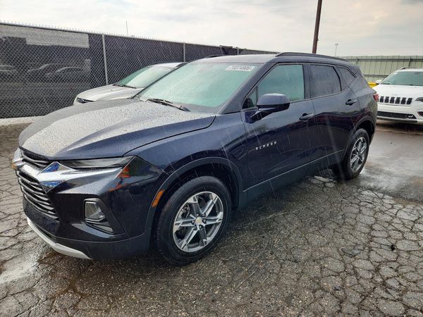 2021 CHEVROLET BLAZER 2LT — Front 3/4