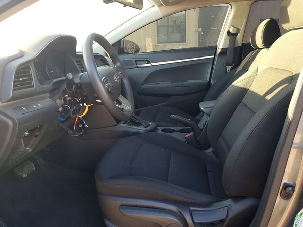 2020 HYUNDAI ELANTRA SE — DENT