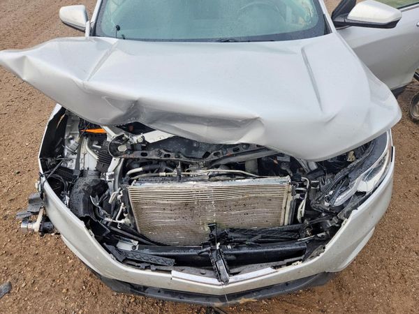 2018 CHEVROLET EQUINOX LT (1LT) — Engine bay