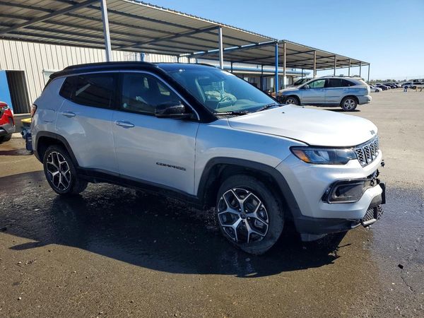 2025 JEEP COMPASS Limited — Passenger 3/4