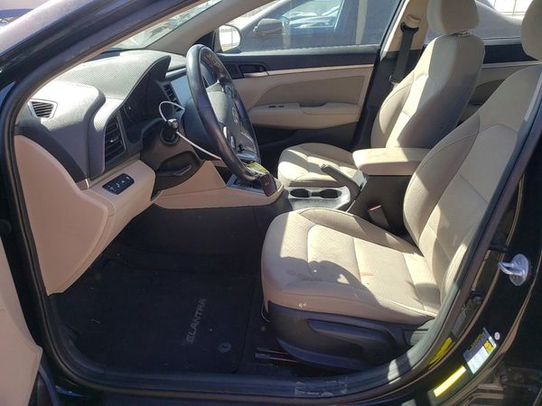 2019 HYUNDAI ELANTRA — DENT