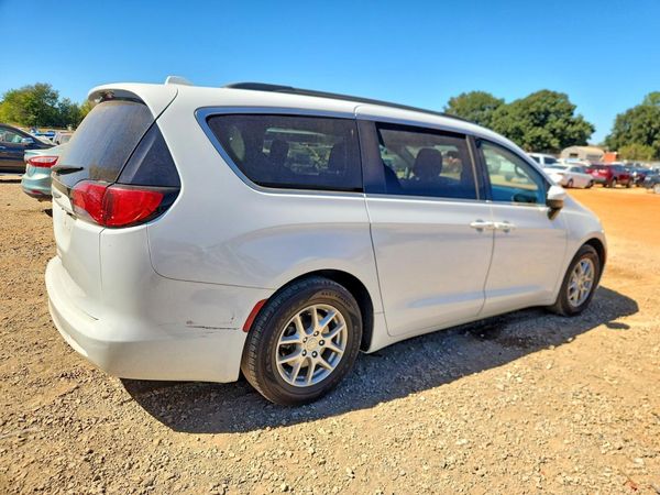 2020 CHRYSLER VOYAGER LXI — PSRA