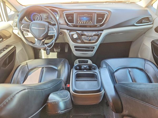 2020 CHRYSLER VOYAGER LXI — CKPT