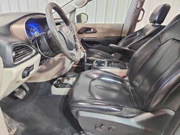 2021 CHRYSLER VOYAGER LXI — DENT
