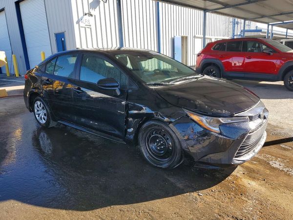 2026 TOYOTA COROLLA LE — Passenger 3/4