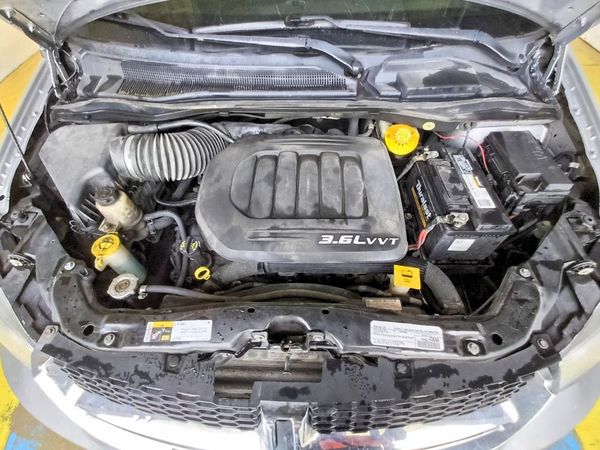 2019 DODGE GRAND CARAVAN SE — Engine bay