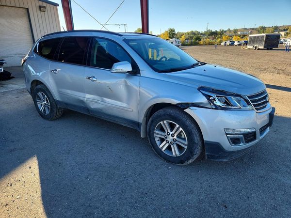 2017 CHEVROLET TRAVERSE 1LT — Passenger 3/4