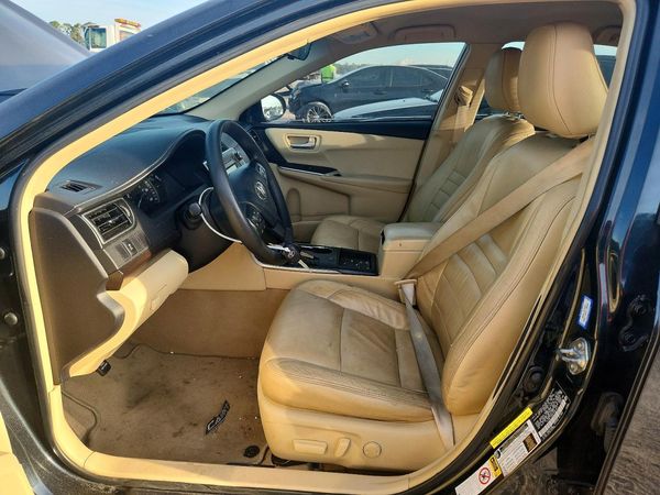 2015 TOYOTA CAMRY — DENT