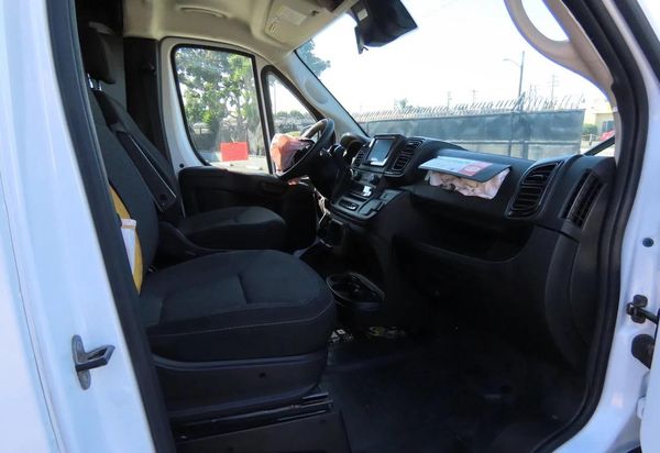 2025 RAM PROMASTER C/V LR 136 WB