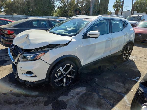 2022 NISSAN ROGUE SL — Front 3/4