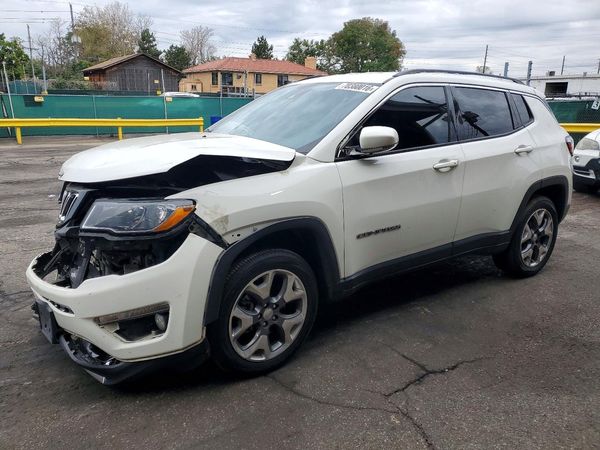 2021 JEEP COMPASS Limited — Front 3/4