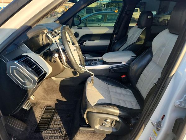 2016 LAND ROVER RANGEROVER Autobiography — DENT