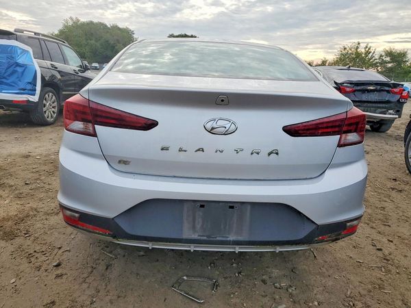 2019 HYUNDAI ELANTRA SE — DIRR