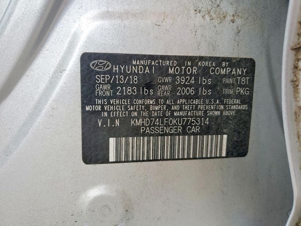 2019 HYUNDAI ELANTRA SE — VINS