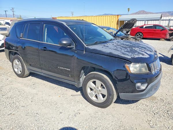 2014 JEEP COMPASS Sport — Passenger 3/4