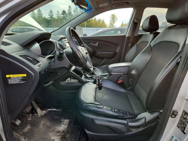 2014 HYUNDAI TUCSON GLS (Middle Level) — DENT