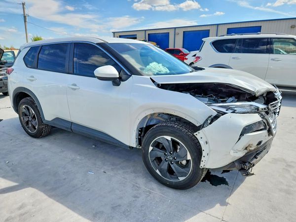 2025 NISSAN ROGUE SV — Passenger 3/4