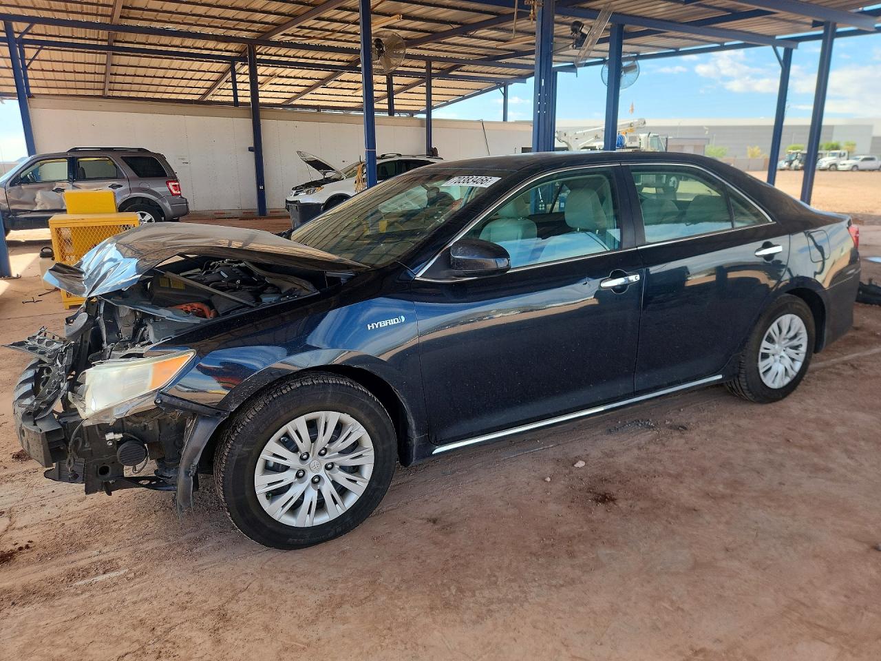 2012 TOYOTA CAMRY SOLA Hybrid — Front 3/4