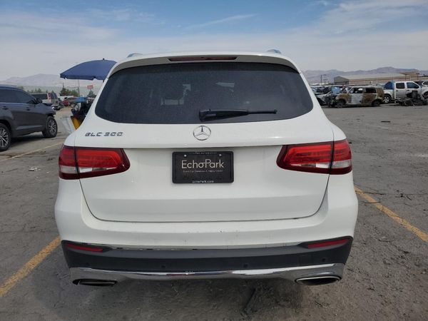 2017 MERCEDES-BENZ GLC