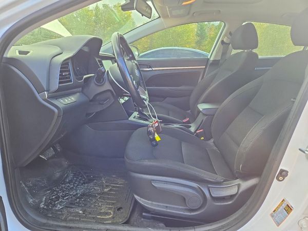 2020 HYUNDAI ELANTRA — DENT