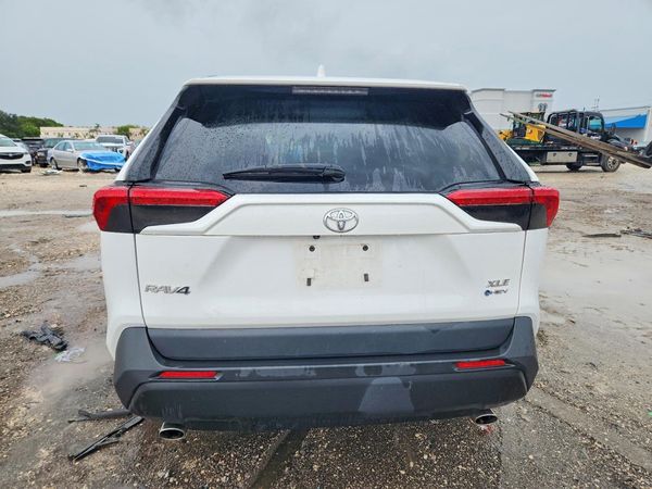 2025 TOYOTA RAV4 XLE — DIRR