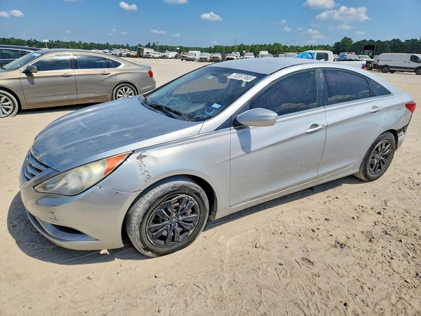 2012 HYUNDAI SONATA — DSFA — Front 3/4